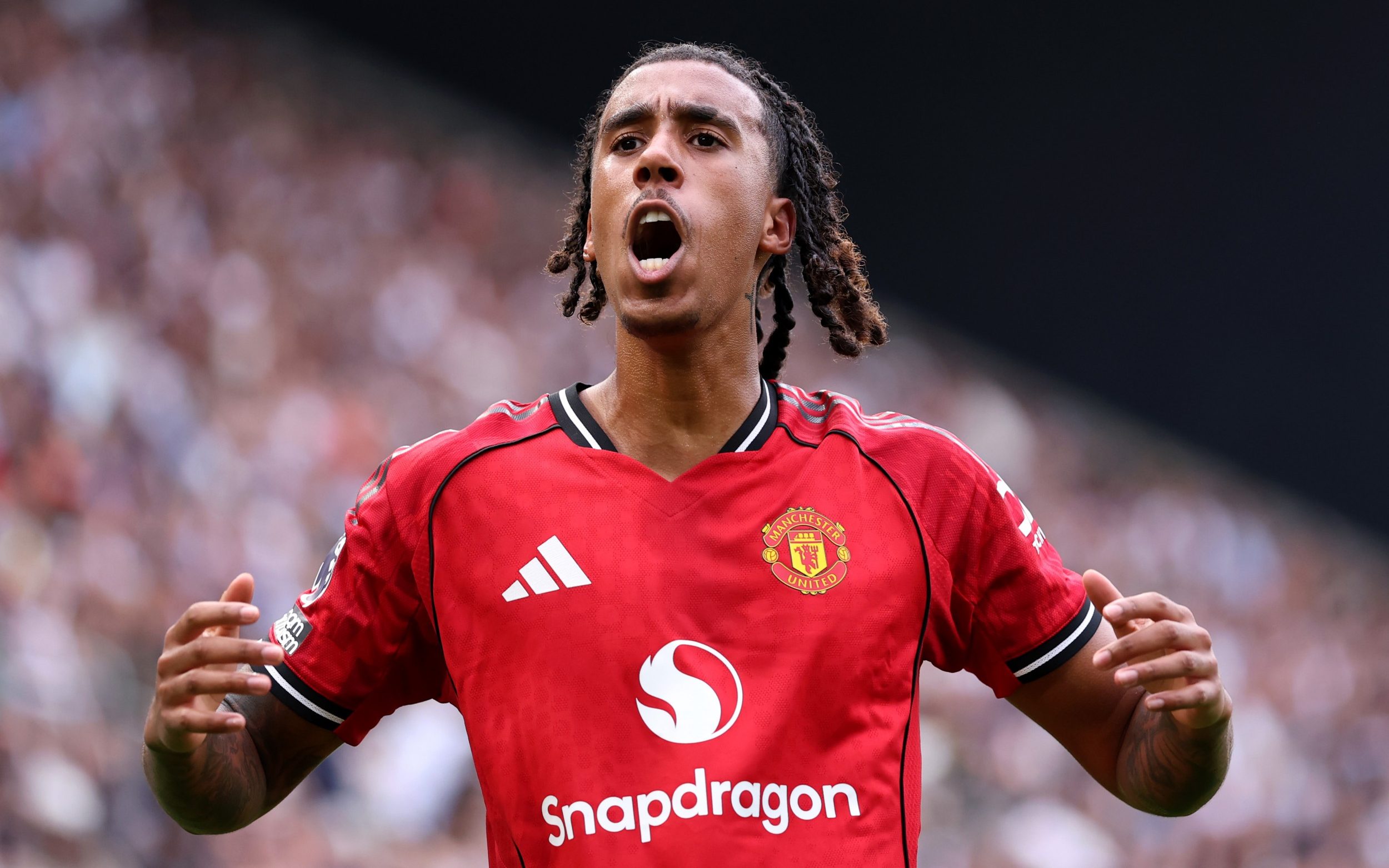 Entrevista a Leny Yoro: El Manchester United no puede construir algo con gente mala.