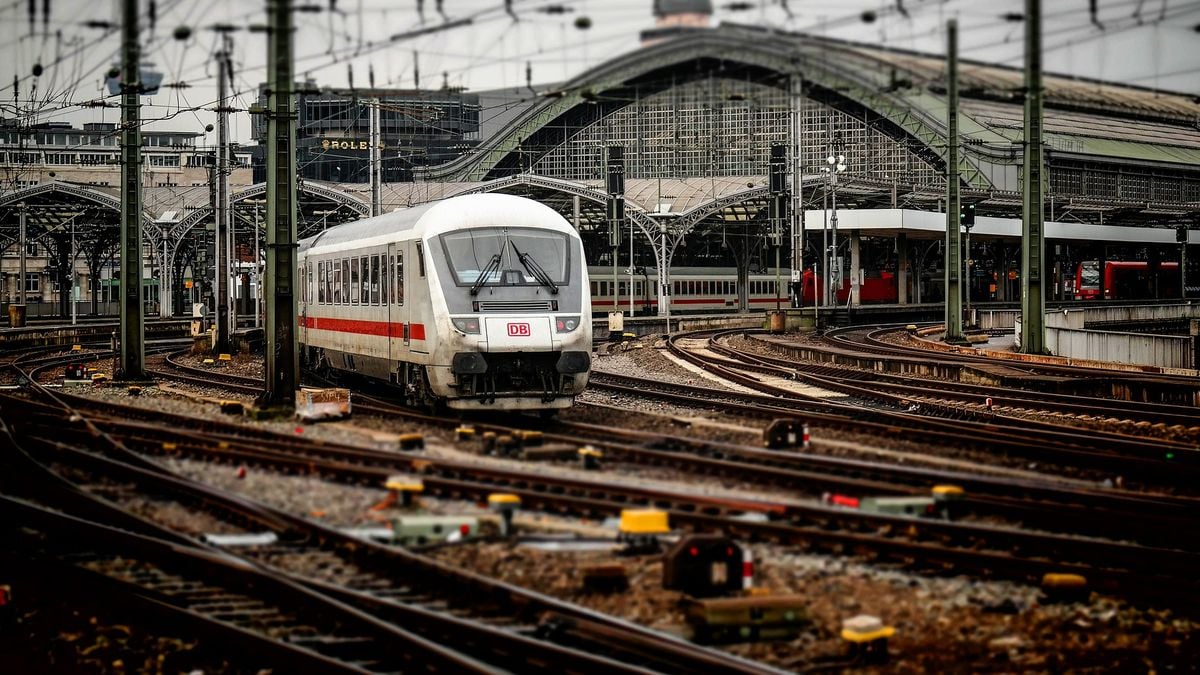 Komisi III Dukung Reaktivasi Stasiun Rajapolah sebagai Gerbang Ekonomi Tasikmalaya