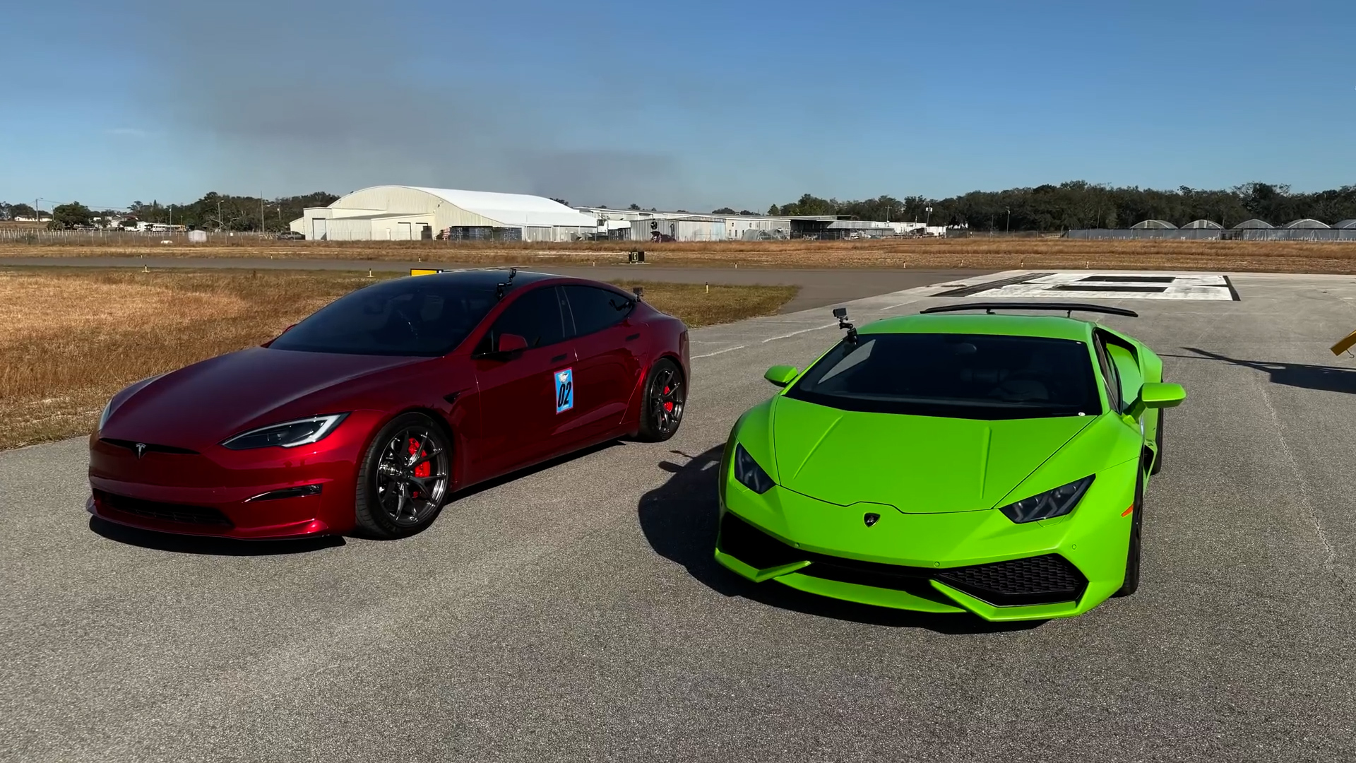 2000 HP Lamborghini vs Tesla Model S Plaid Half-Mile Drag Race