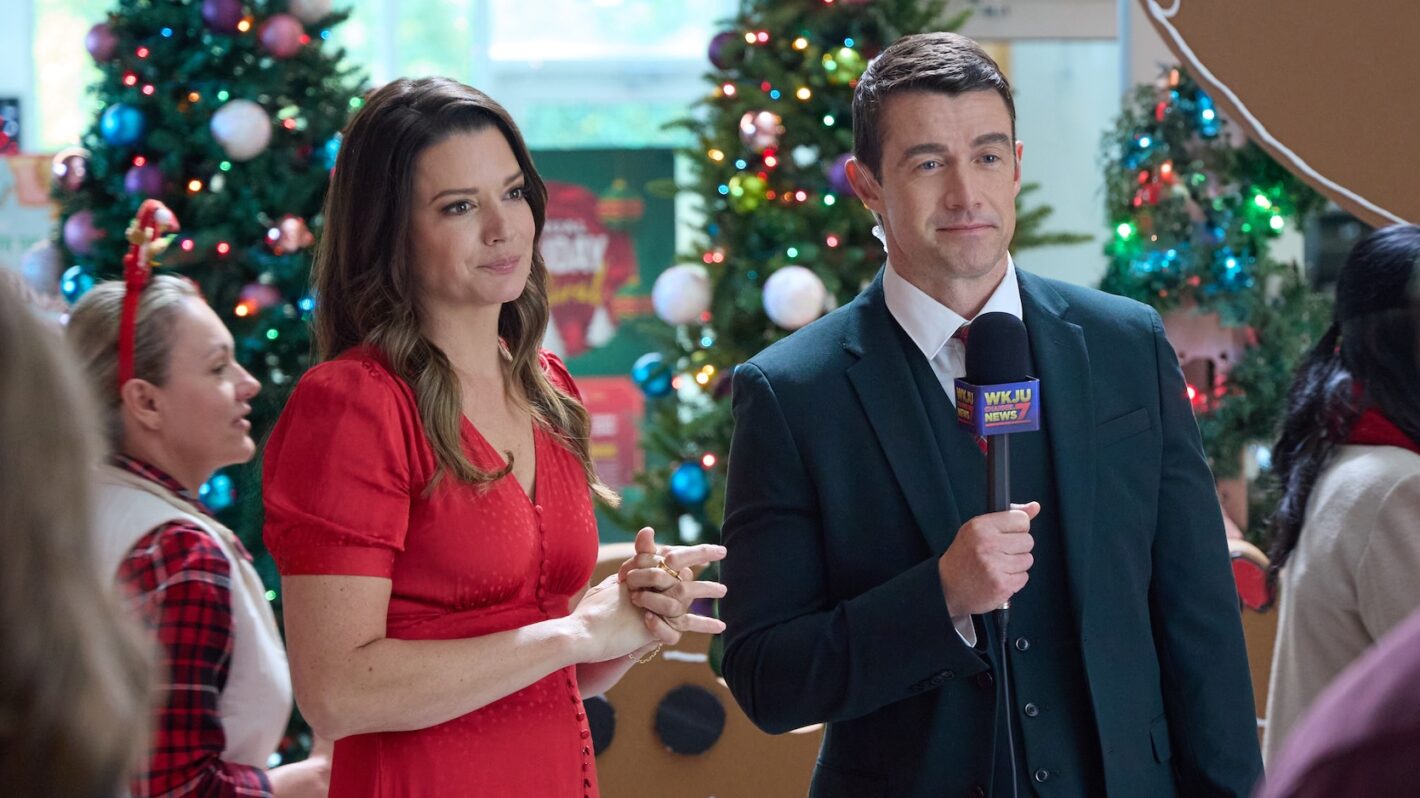 Why ‘Merry Christmas, Ted Cooper!’ Is Robert Buckley’s ‘Bucket List ...