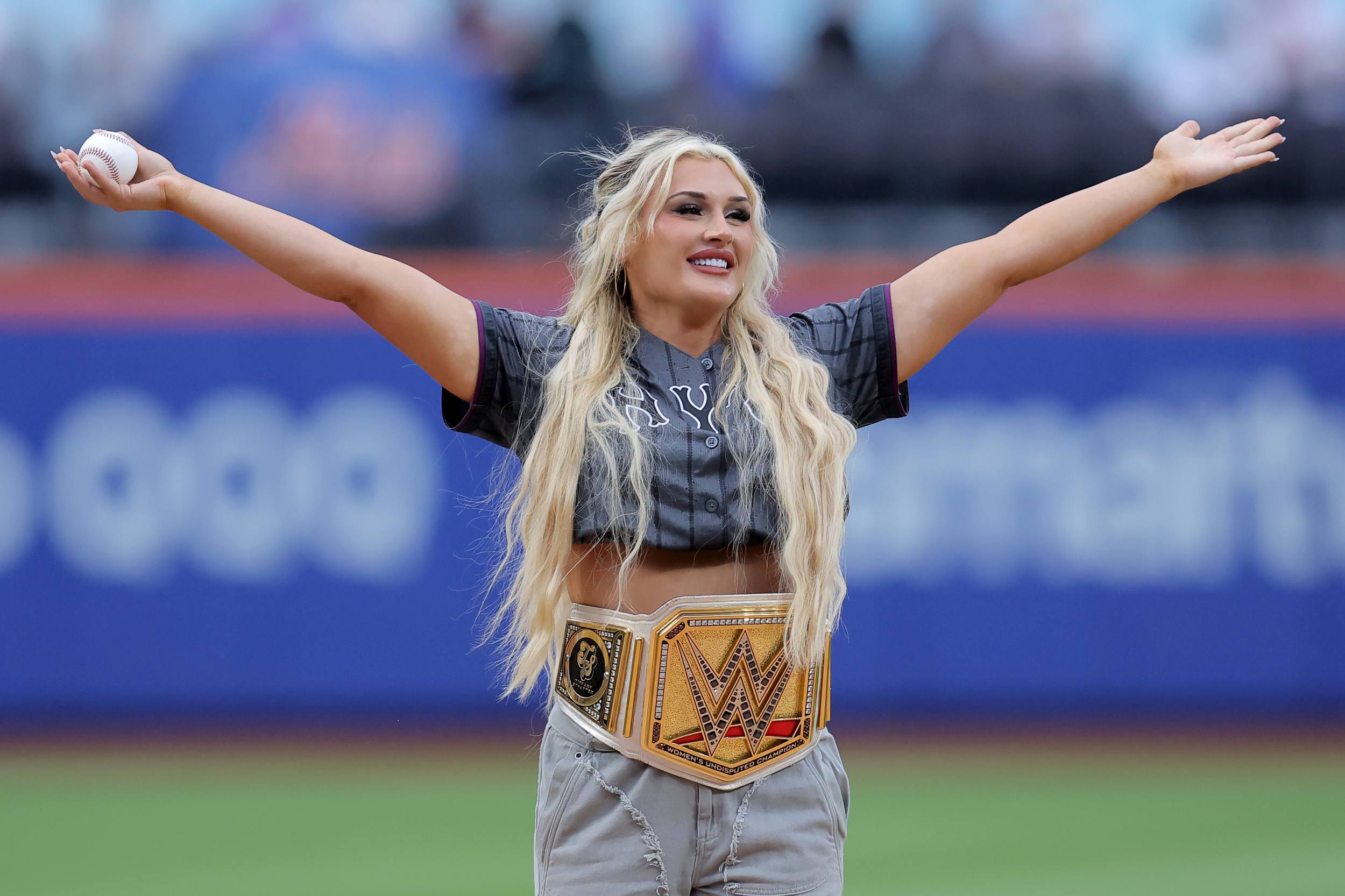 Tiffany Stratton Undergoes Knee Evaluation Ahead of WWE Saturday Night