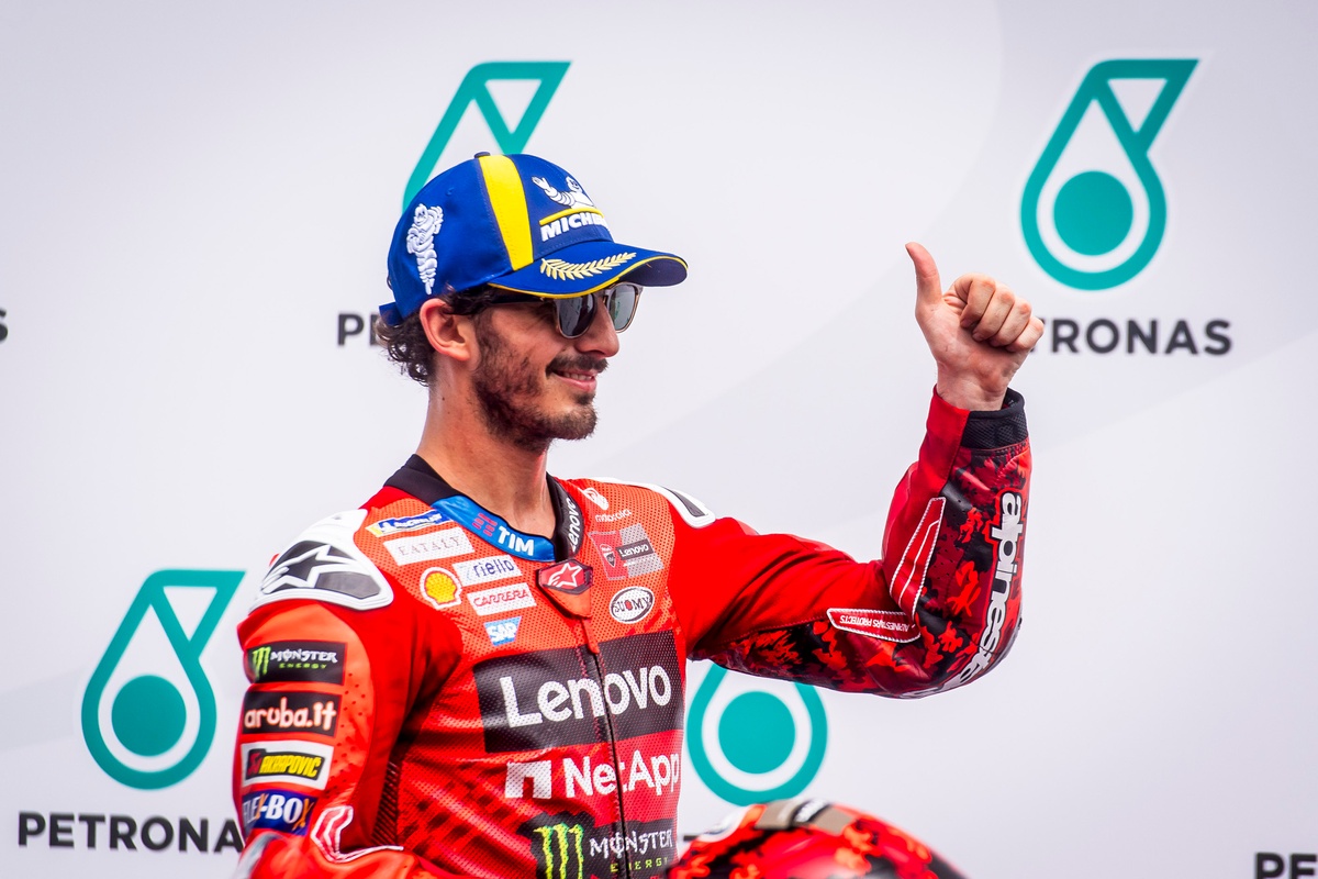 MotoGP | Bagnaia, vittoria senza abbassatore e con dedica: "E' per la ...