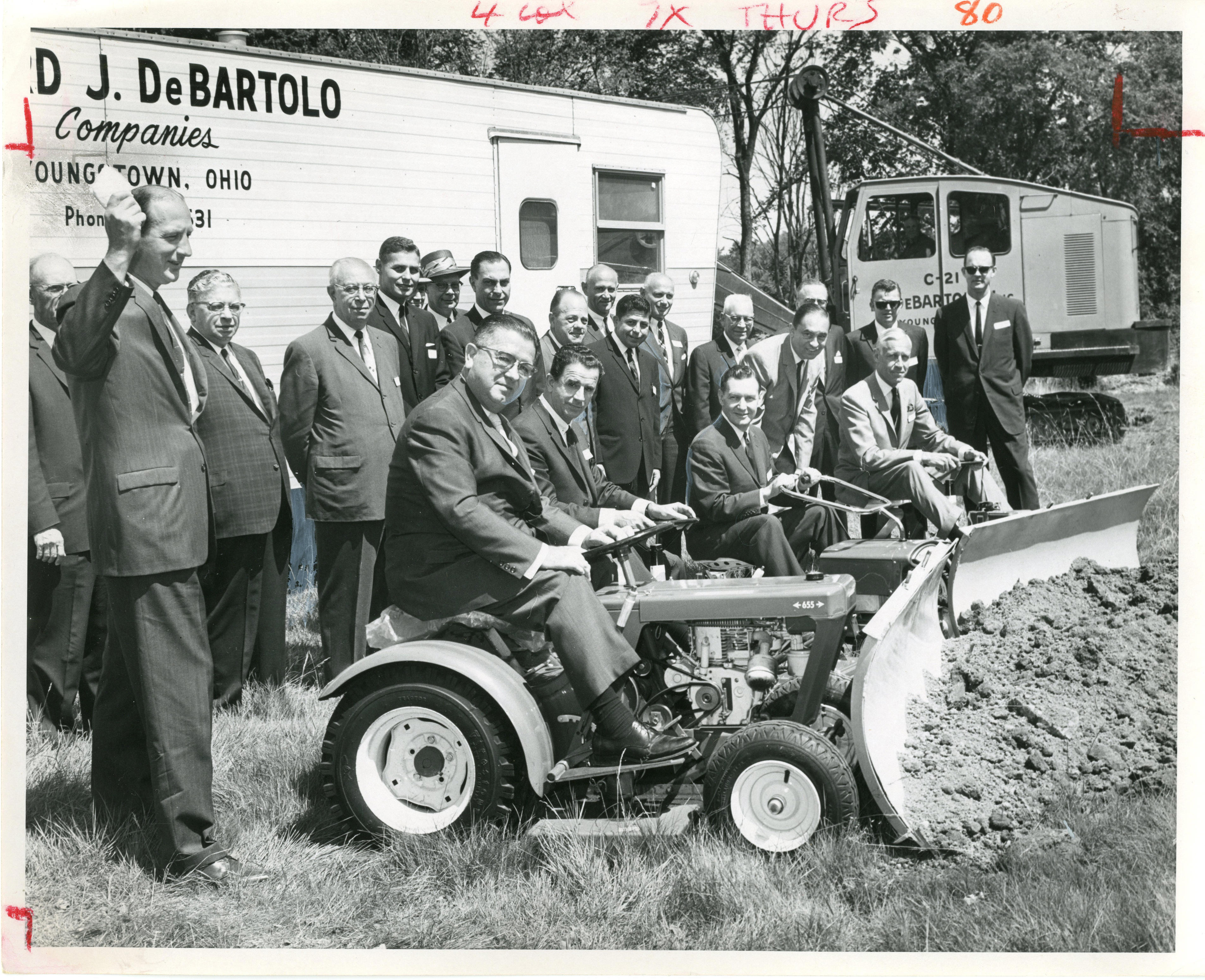 Summit Mall marks 60th anniversary with new stores. Check out who's ...