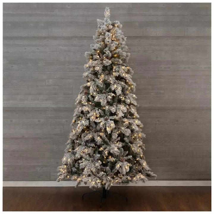 7 Best New Hobby Lobby Christmas Decor Deals Hitting Shelves This Week