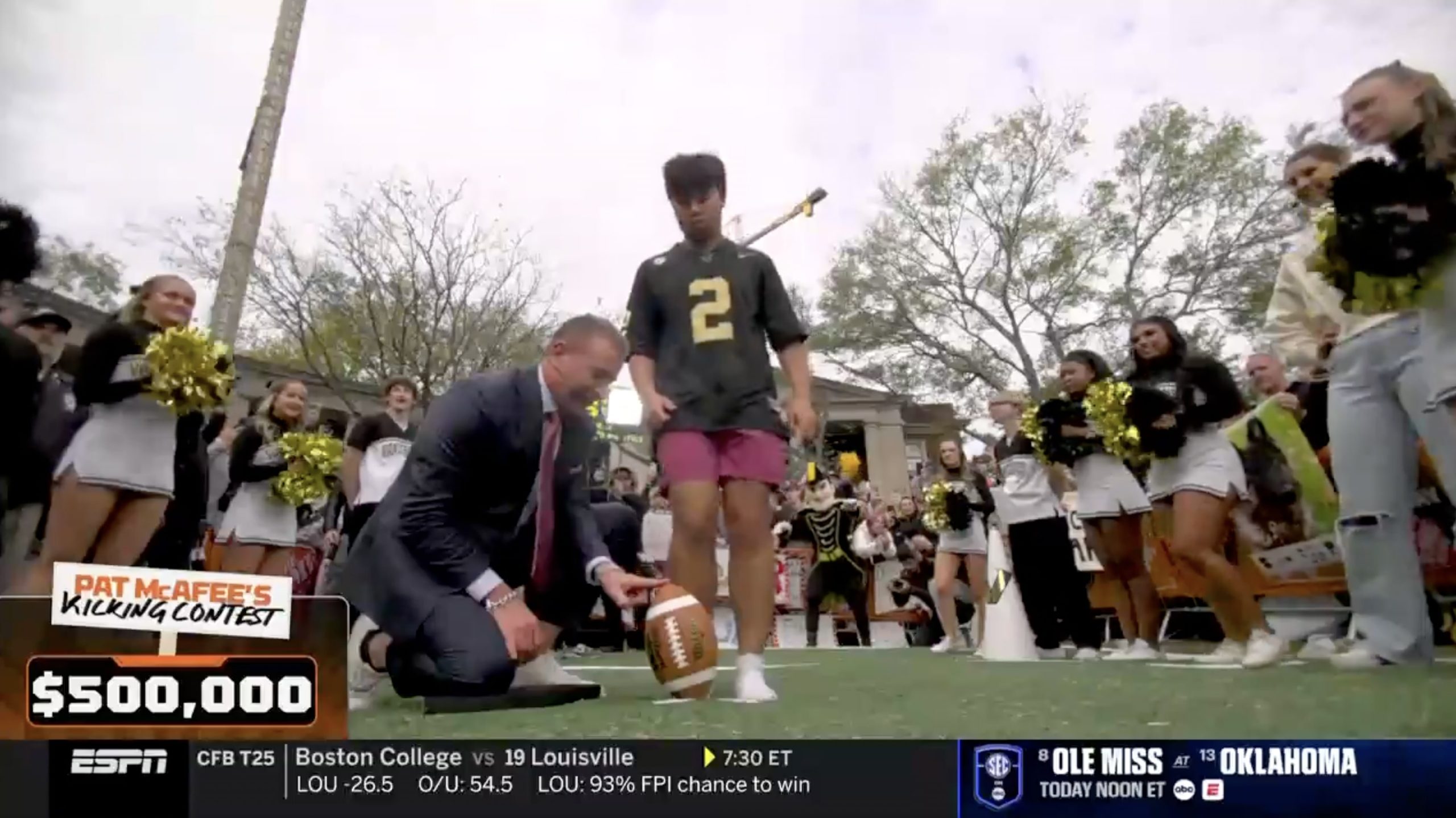 Vanderbilt student makes incredible kick to win $500 000