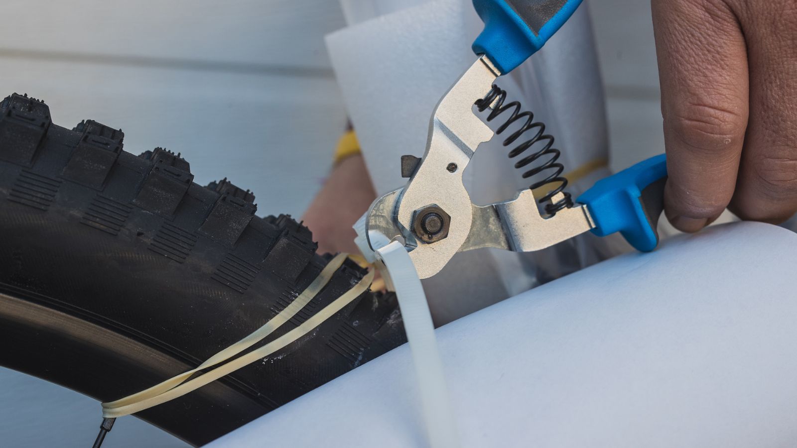 Zip Ties on Tires? The Bizarre Hack That Actually Helps in Snow