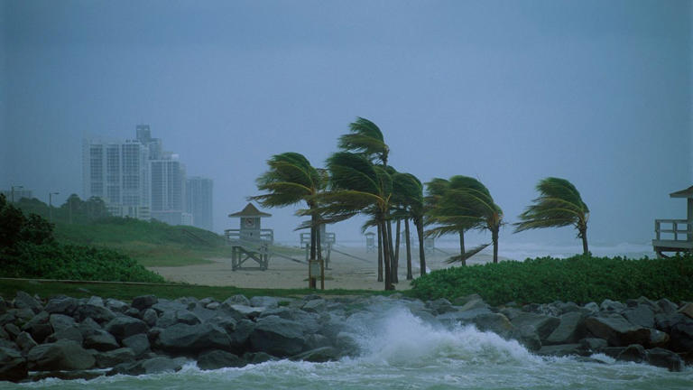 When and Where will Cyclone Montha hit? IMD issues red alert in Andhra ...