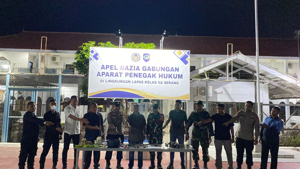 Operasi Bersama TNI Polri Tegaskan Larangan HP dan Narkoba di Lapas Serang