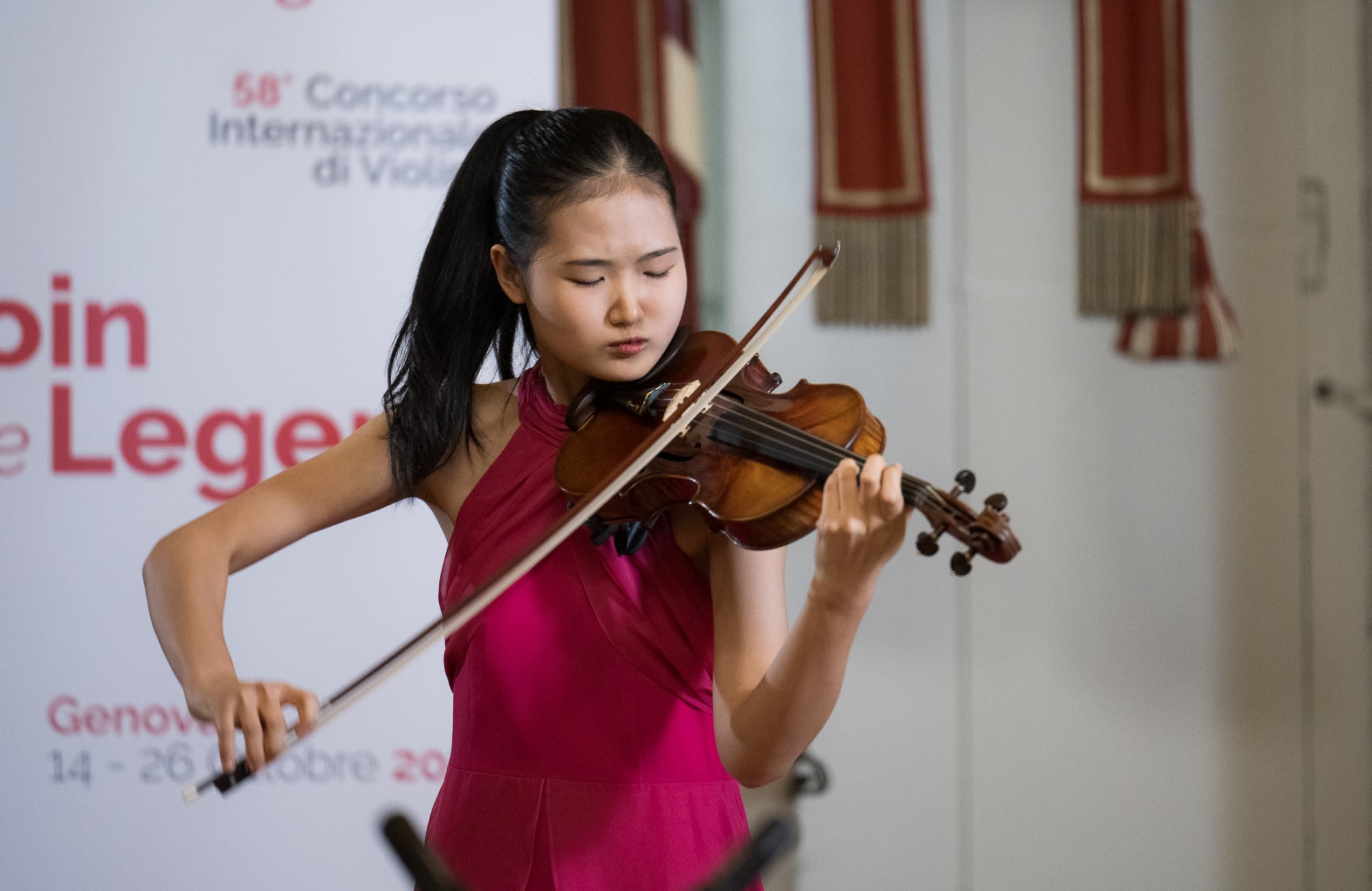 15-Year-Old Kim Hyun-seo Places Third at Paganini Competition