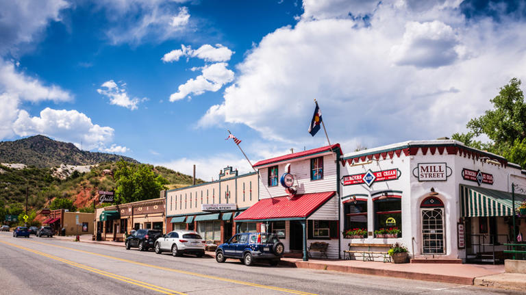 Colorado's Denver Suburb At The Bottom Of A Majestic Canyon Features ...