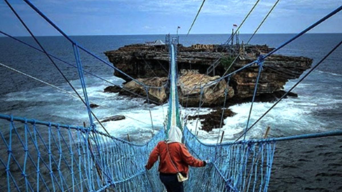 7 Tujuan Petualangan Indonesia untuk Pecinta Adrenalin: Aceh, Yogyakarta, Malang, Lombok