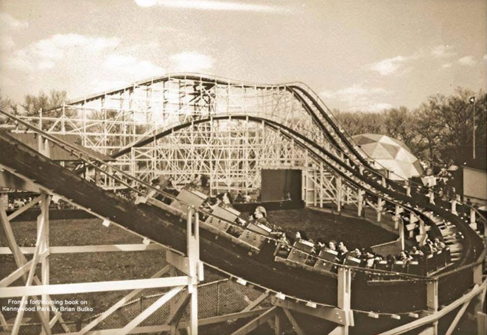 19 Photos of Vintage ’70s Amusement Park Rides That Left Kids Screaming