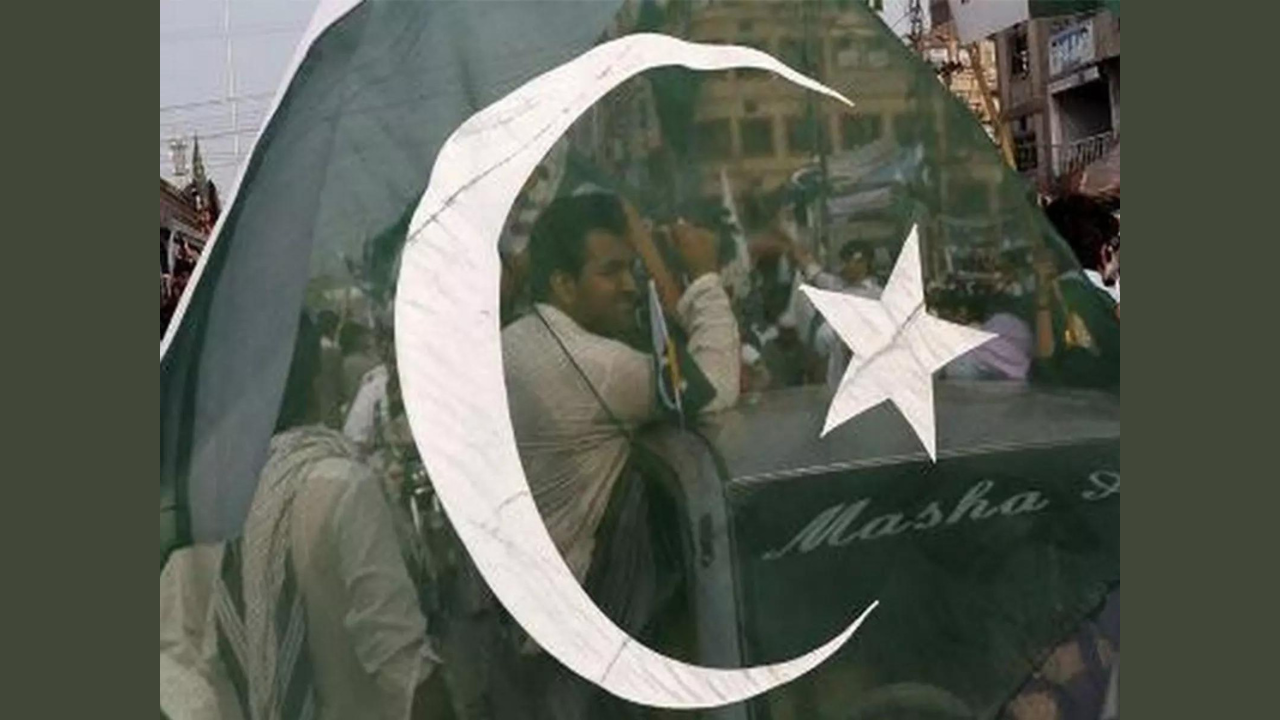 Pakistan’s economy collapsing? Public debt rises to $286.8 billion ...