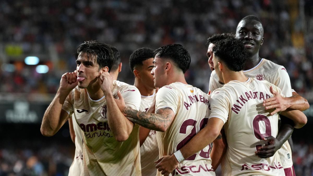 El Villarreal aumenta la crisis del Valencia en Mestalla