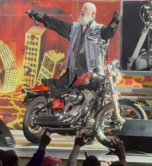 Review: Rock titans Alice Cooper, Judas Priest bring sonic assault to ...