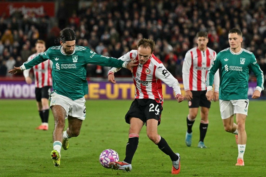Hasil Liga Inggris - Brentford Dapat Penalti Kontroversial, Liverpool Kembali Kalah
