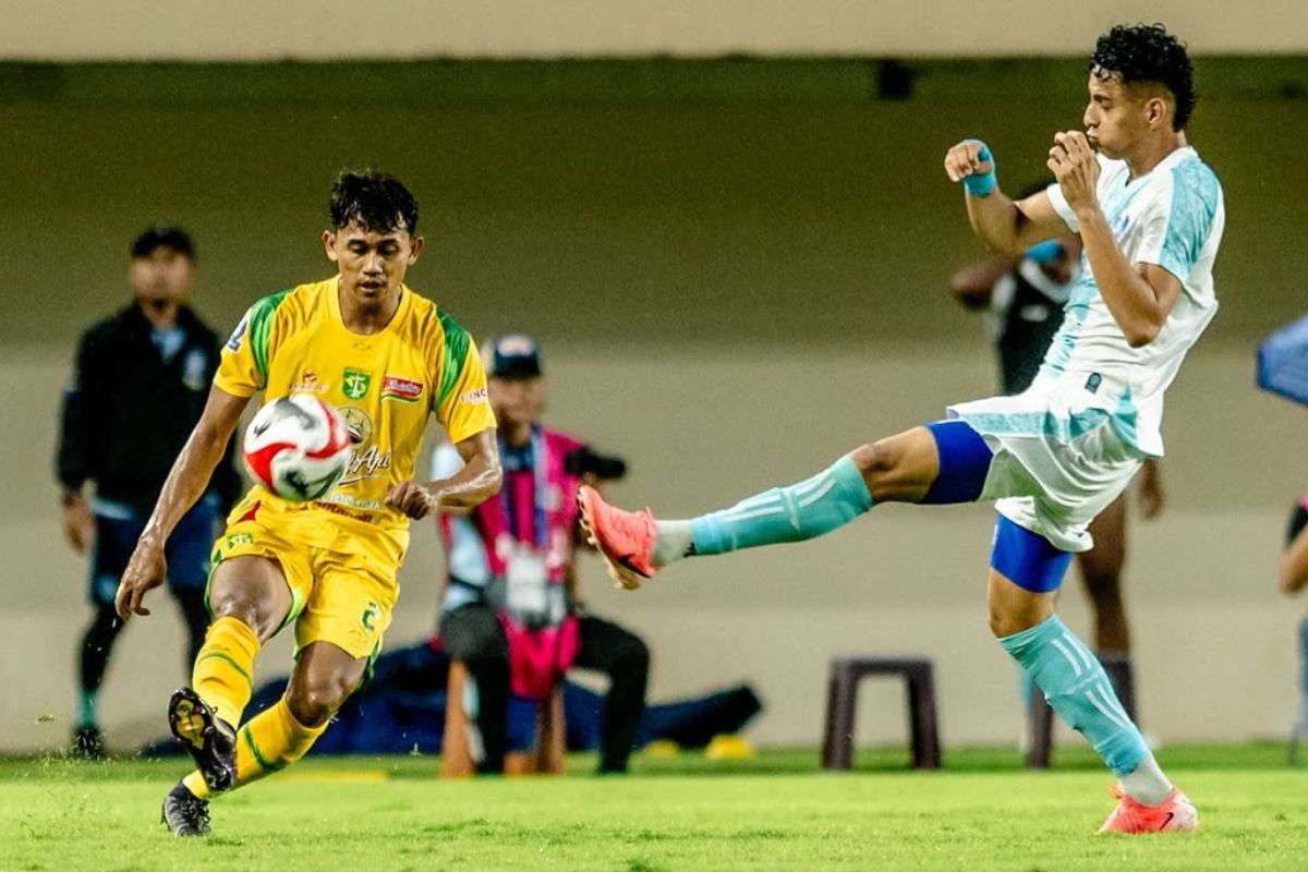 Eduardo Perez Kritik Kinerja Wasit, Fokus Tingkatkan Performa Persebaya Surabaya