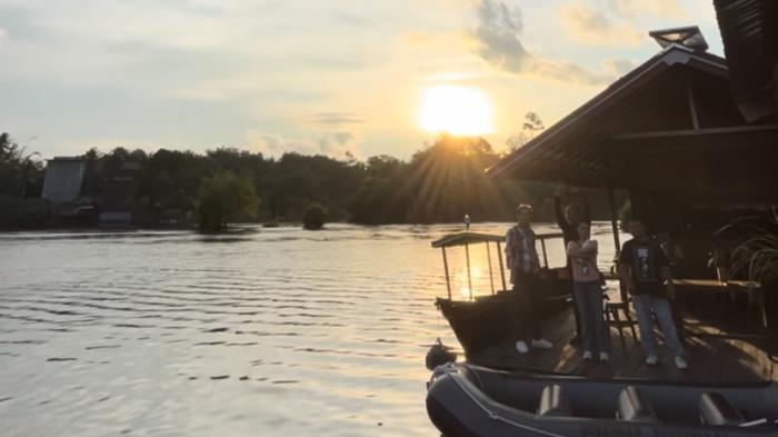 Berita Terkini Palangka Raya: Fairid Tonton Gubernur Cup, Jamur Siau di Sensasi Cafe Terapung