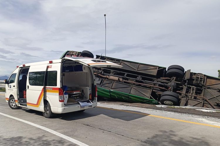 Wali Kota Semarang Tanggap, Kirim Ambulans untuk Korban Tragedi Bus Terguling