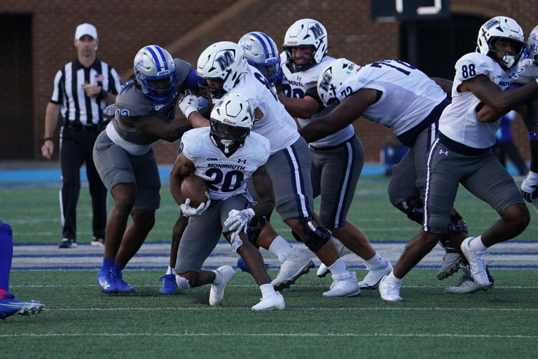 Without star QB No 9 Monmouth football stays atop league