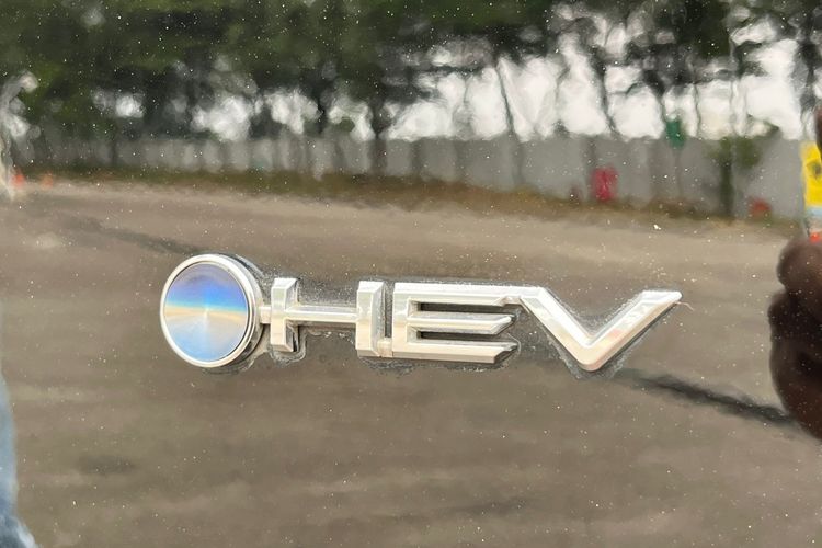 Perbedaan MHEV, HEV, dan PHEV: Teknologi Mobil Hybrid