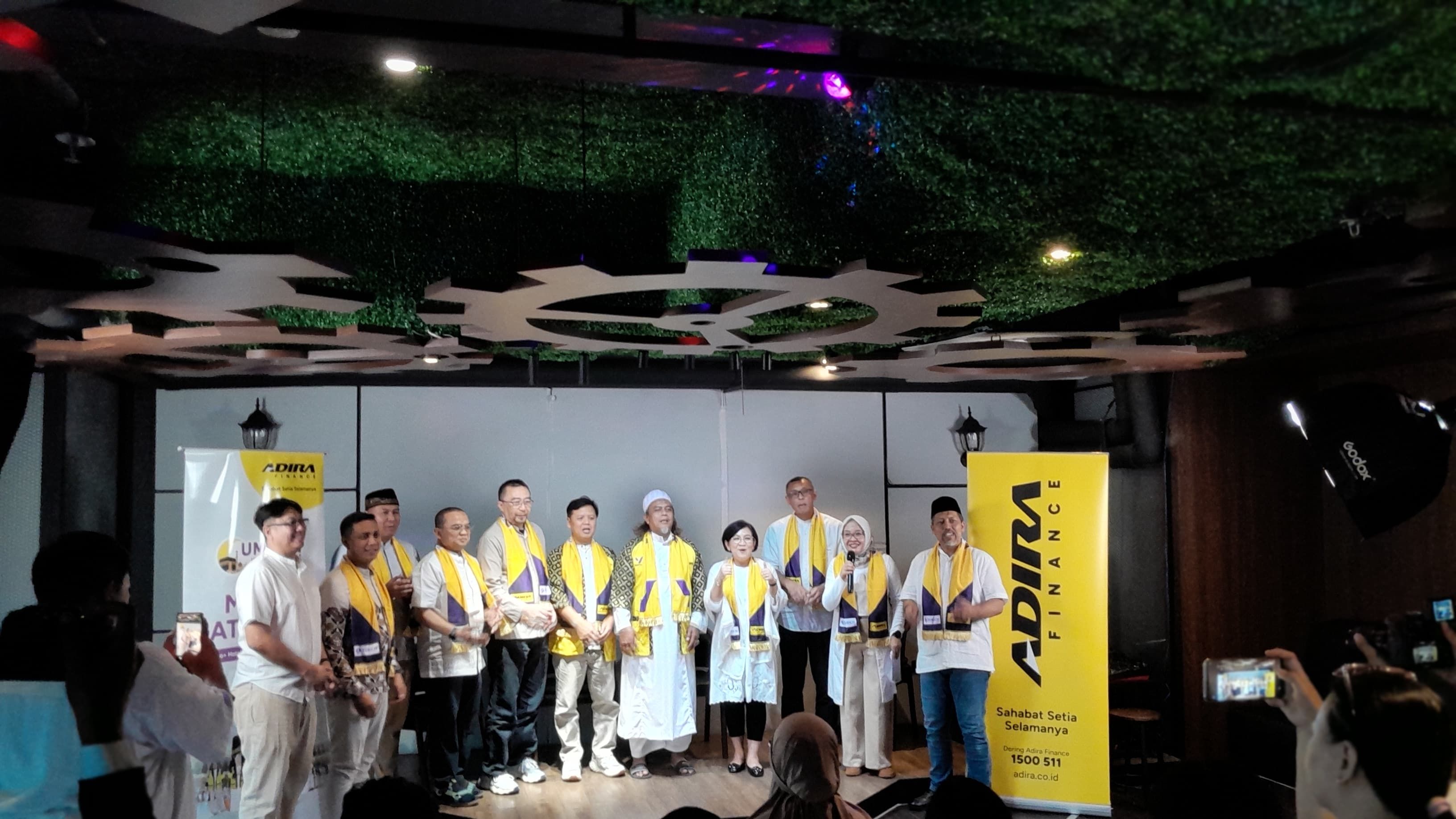 Bukan Hanya Kredit Mobil, Adira Finance Bawa Pelanggan Berkelana Spiritual