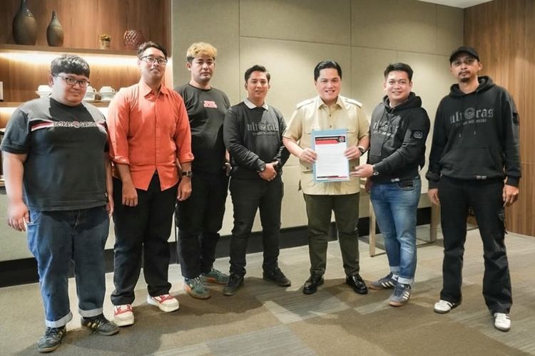 Temui Ultras Garuda, Erick Thohir Terima Banyak Masukan Soal PSSI dan Timnas Indonesia