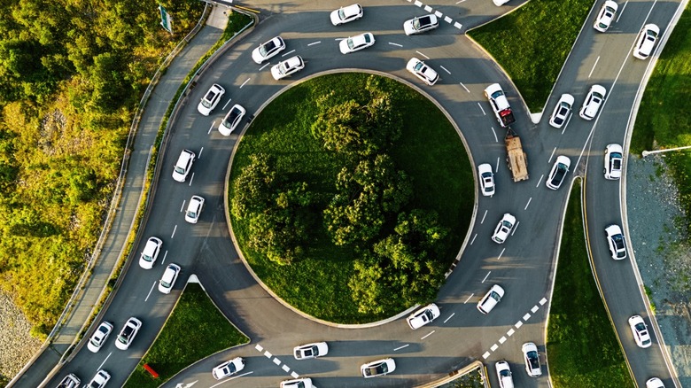 The Evolution Of The Roundabout And How It Came To America