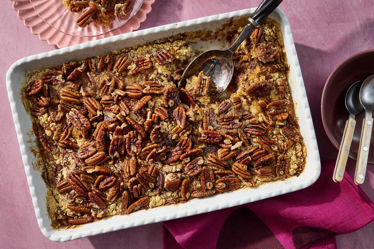 This easy dump cake is so good, you might not even miss Thanksgiving pie