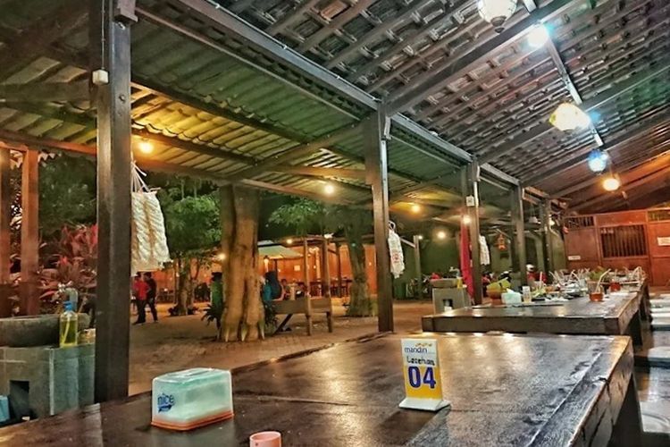 5 Restoran Favorit di Blitar yang Harus Kamu Coba: Mulai dari Ayam Bakar Legendaris hingga Masakan L