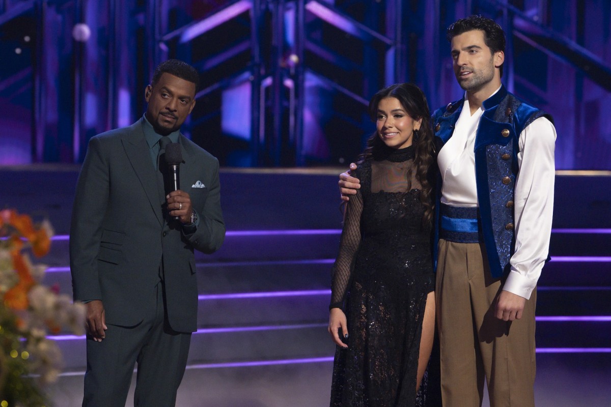 'DWTS' Fans Fire Back After Former Pros Bash Jan Ravnik