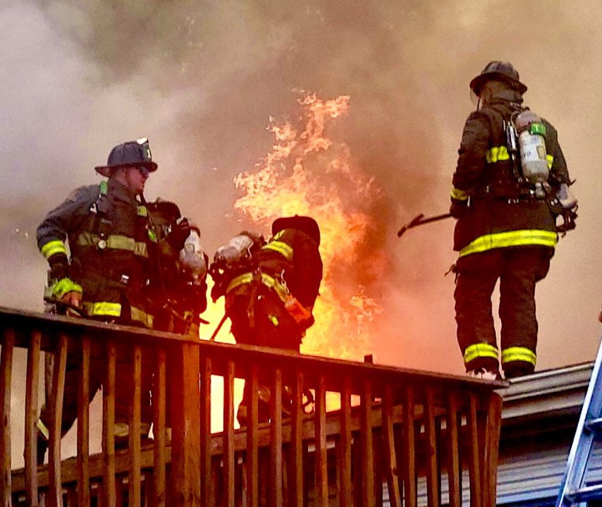 No one hurt after house catches fire in Northeast DC