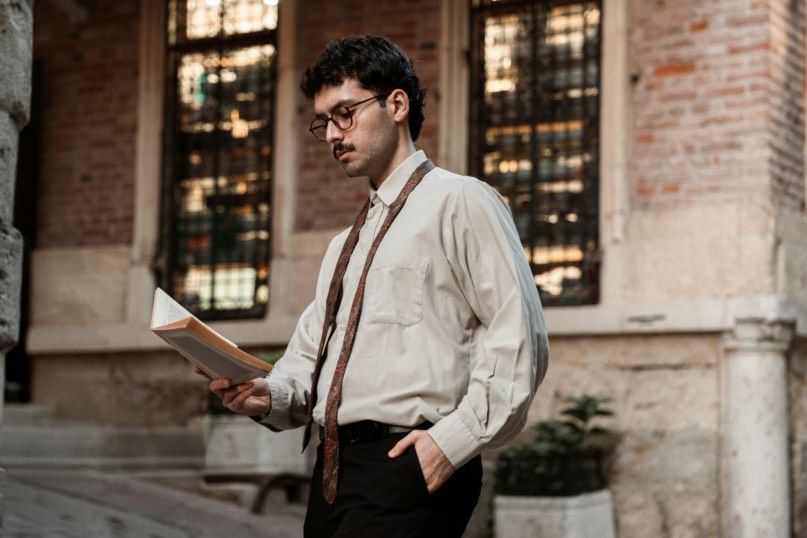 7 Tanda Kamu Lebih Pintar dari yang Kau Bayangkan, Meski Sering Ragu