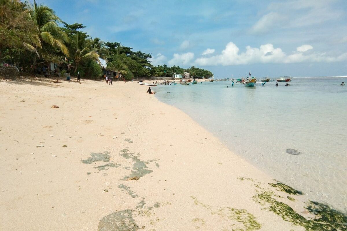 5 Pantai Indah Jawa Barat untuk Liburan Akhir Pekan