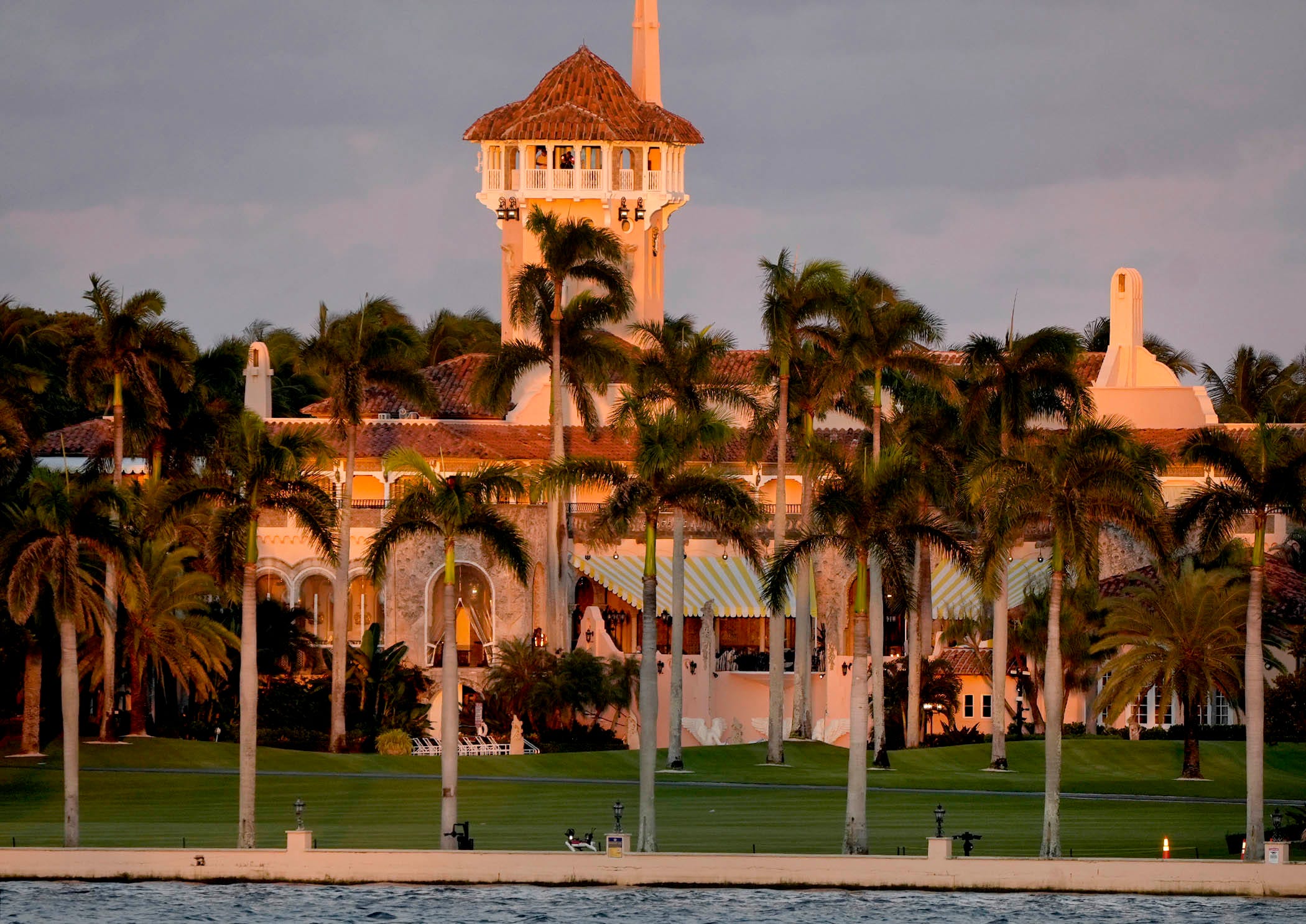 Road near Mar-a-Lago to close ahead of expected Trump Christmas visit<br><br>
