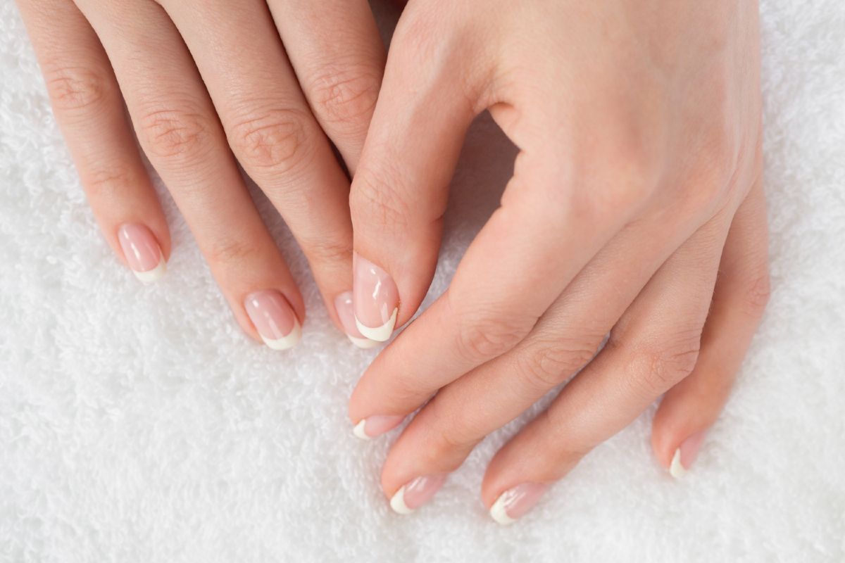 10 Cara Alami Jaga Kuku Mengkilap, Sehat, dan Kuat Tanpa Biaya Mahal