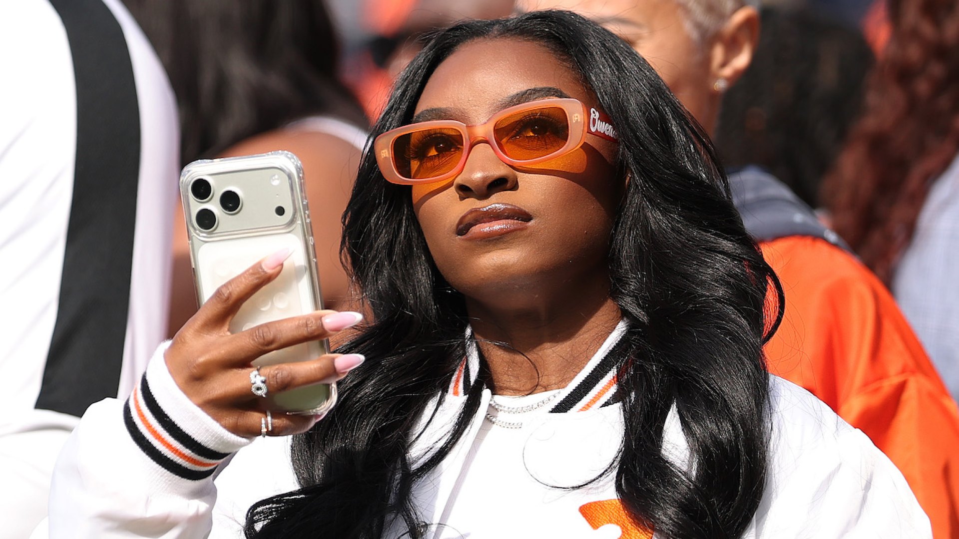 Simone Biles Dazzles in White for Husband Jonathan Owens' Bears Away Game