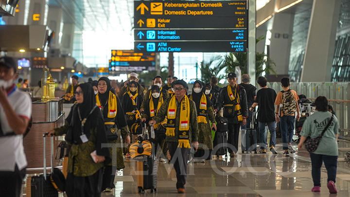 Pro dan Kontra Kebijakan Umrah Mandiri