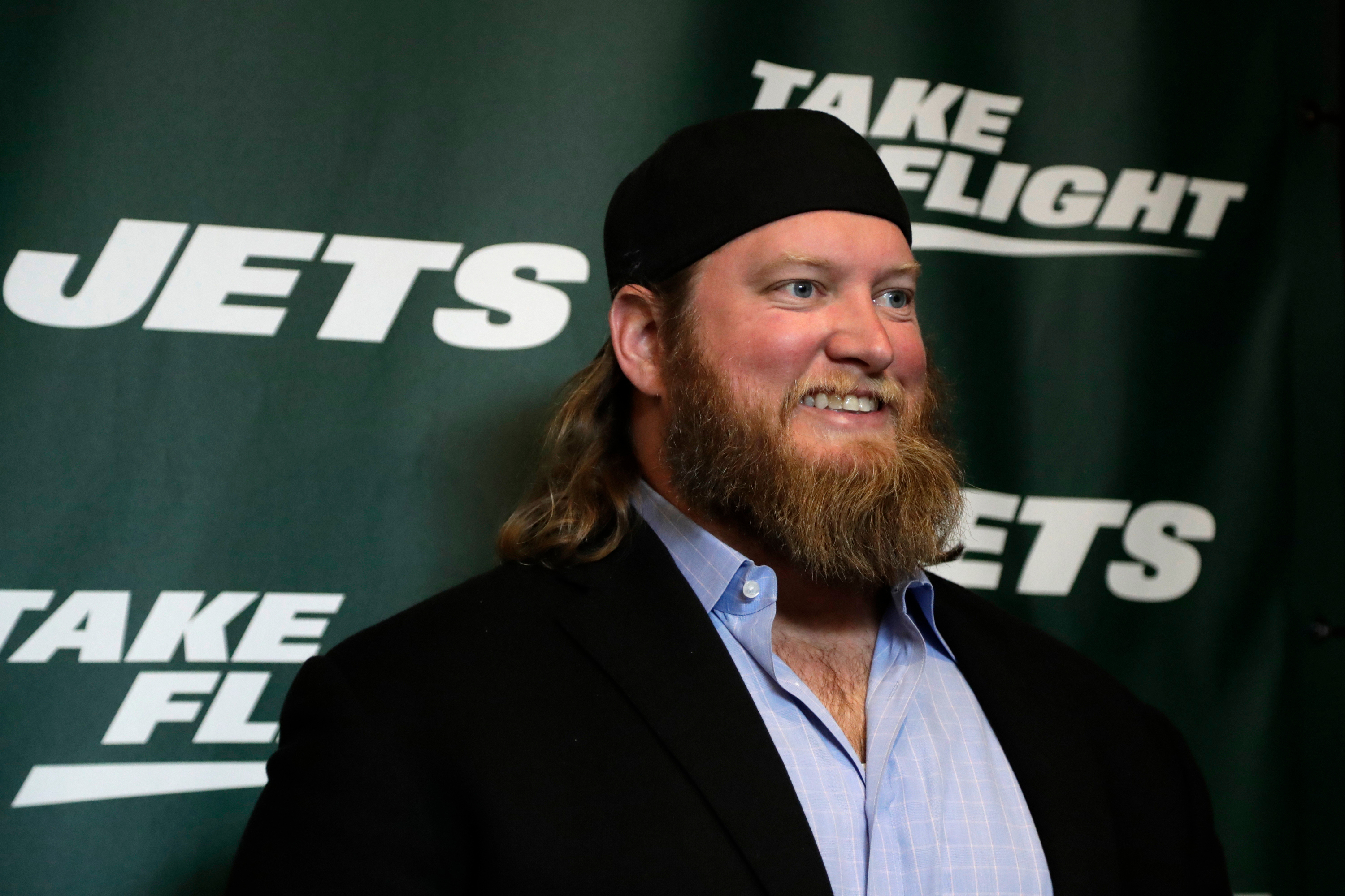 Nick Mangold, Pro Bowl center who became Jets fan favorite, dies at 41