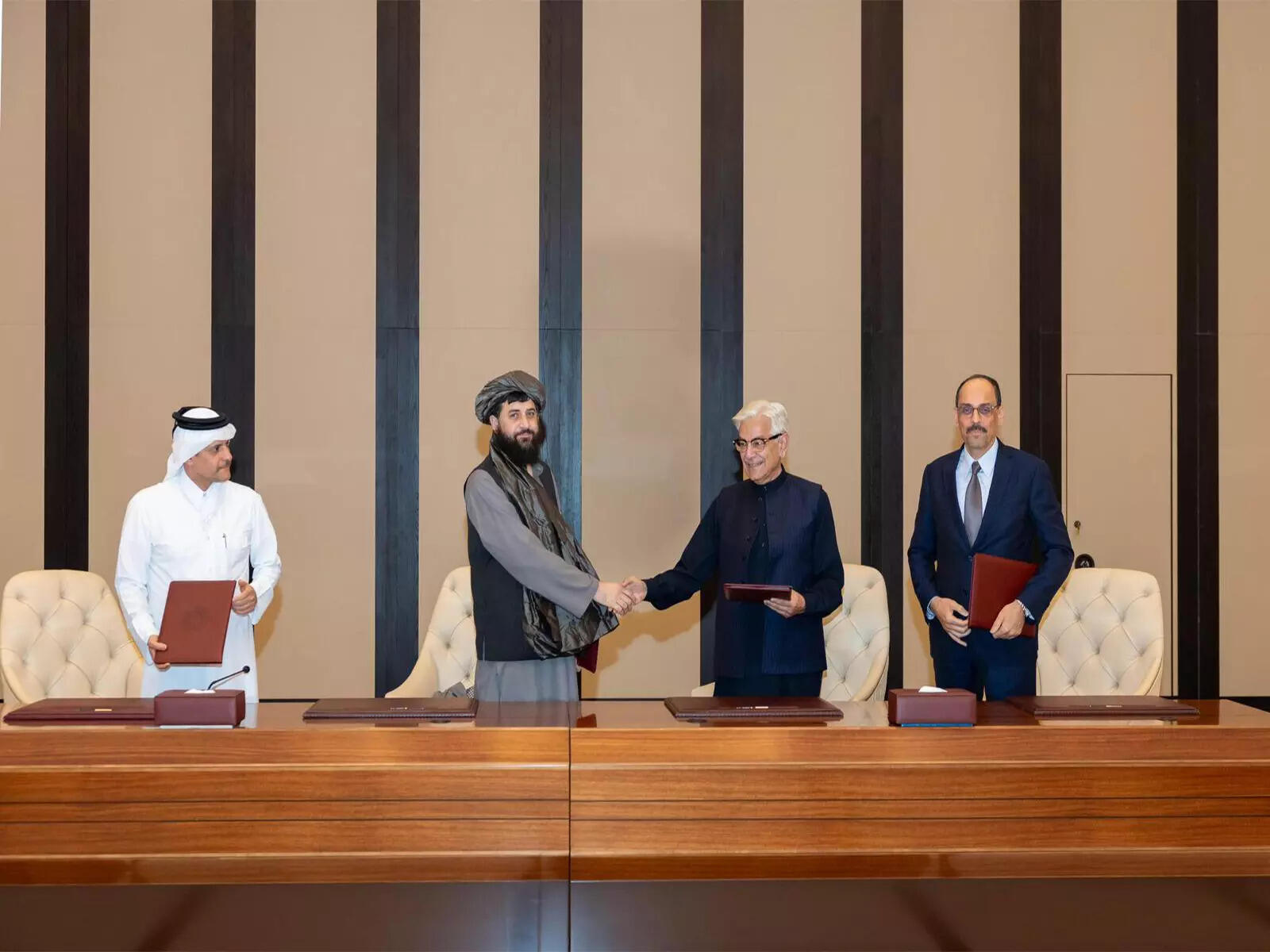 Afghanistan demands Pakistan stop violations of its land and air border ...