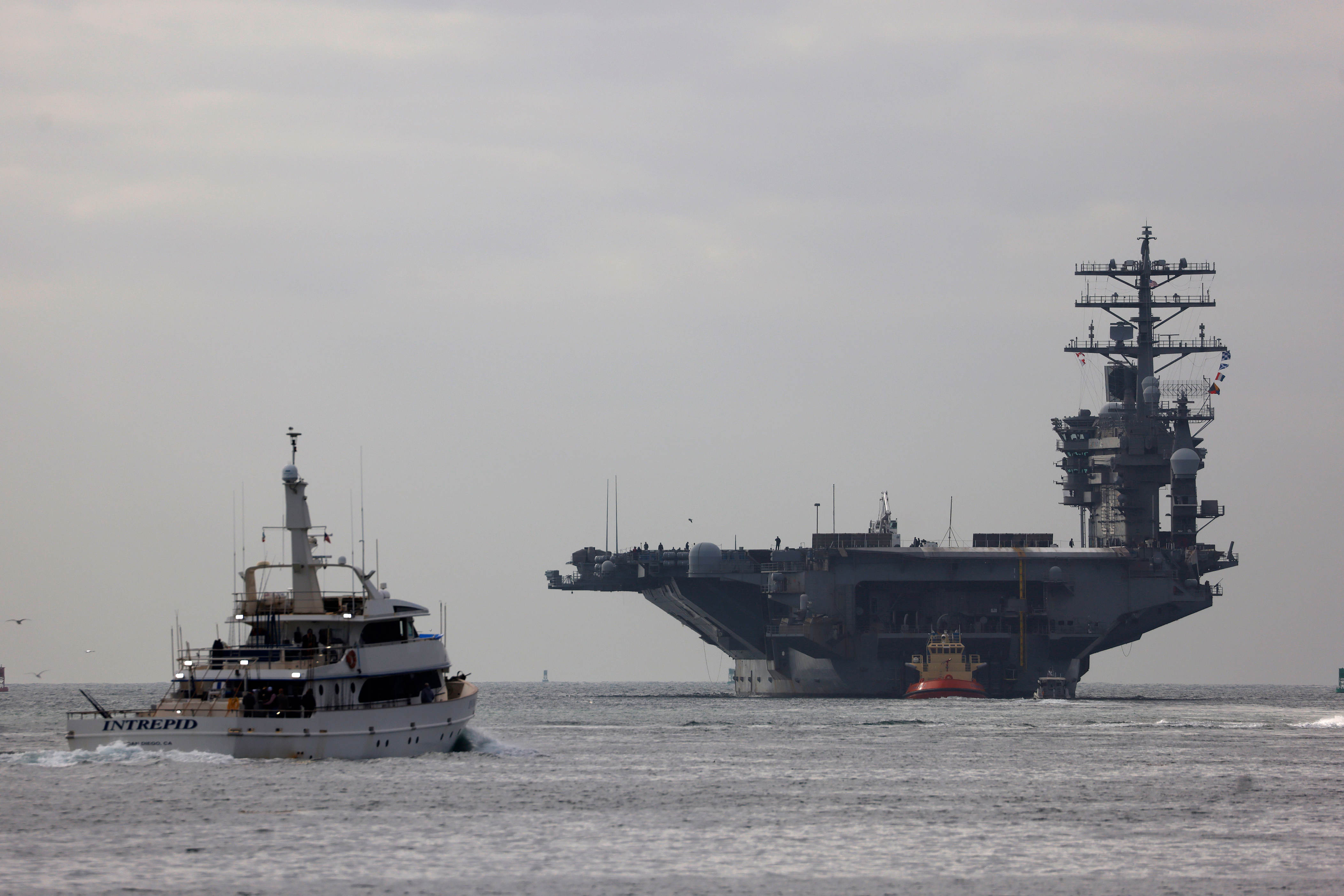 U.S. helicopter, jet go down in South China Sea