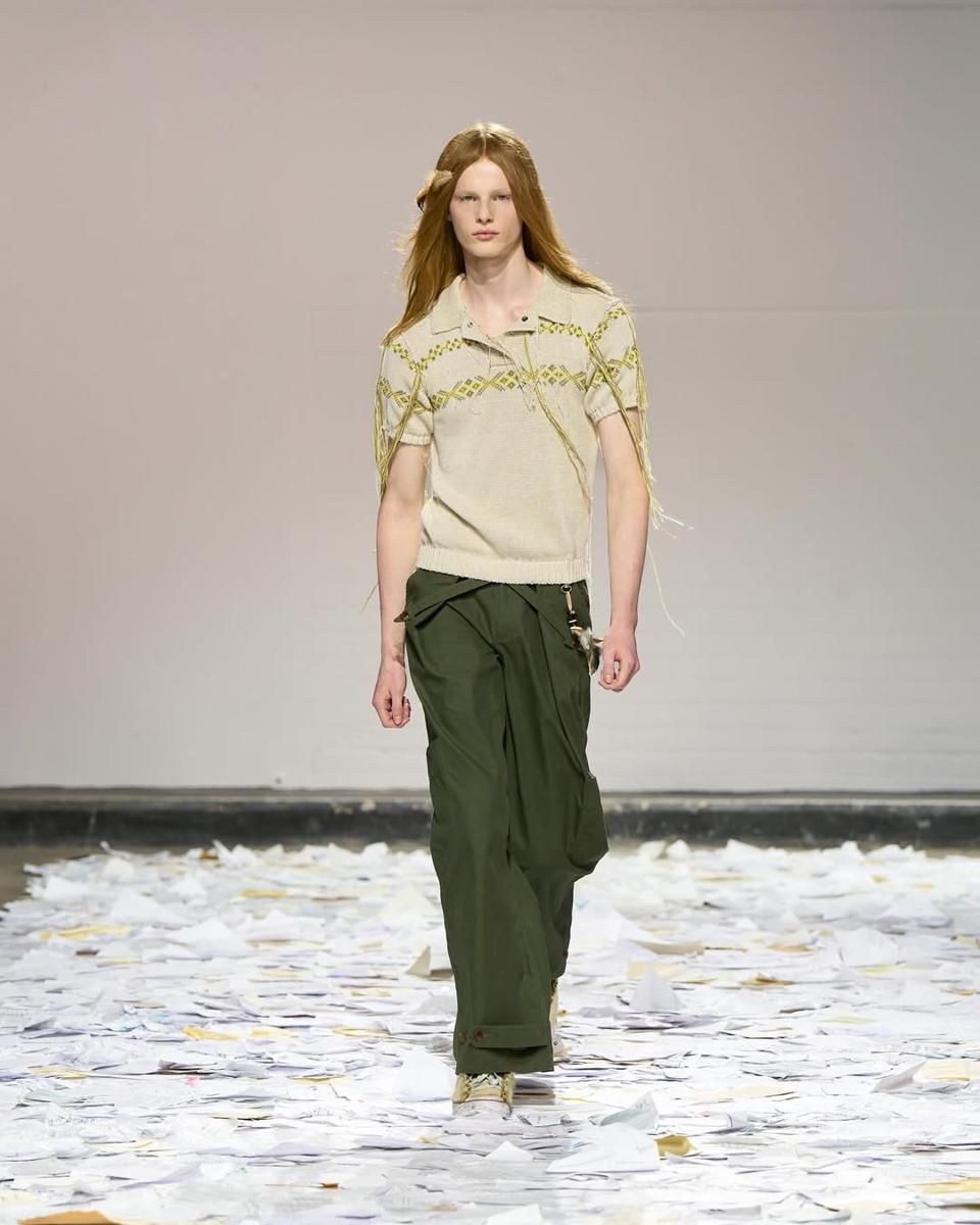 12 Koleksi Oscar Ouyang SS26 di London Fashion Week, Penuh Imajinasi! - Info Malang Raya - Info Malang Raya