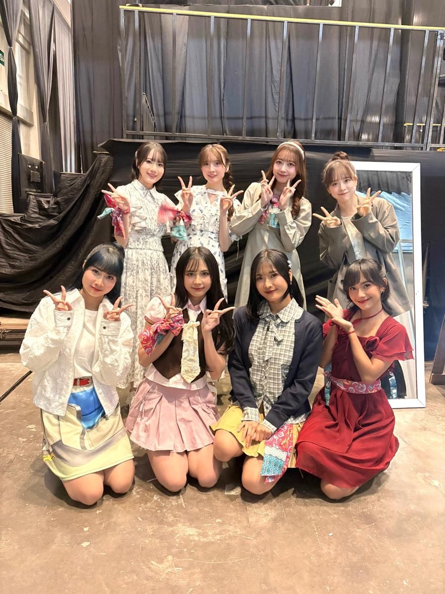 7 Potret Anggota JKT48 Bersama AKB48 di Balik Layar Meet and Greet