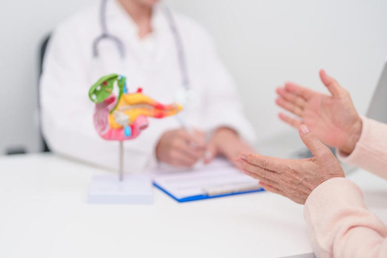 Cancer du foie : ces 8 signes précoces sont faciles à ignorer (ils peuvent pourtant vous sauver la vie)