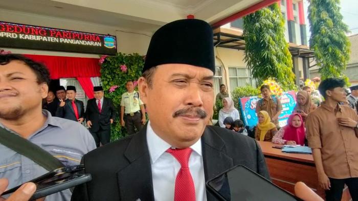 Mantan Bupati Pangandaran Umumkan Hadiah Rp5 Juta untuk Pencuri Kabel dan Lampu Jalan