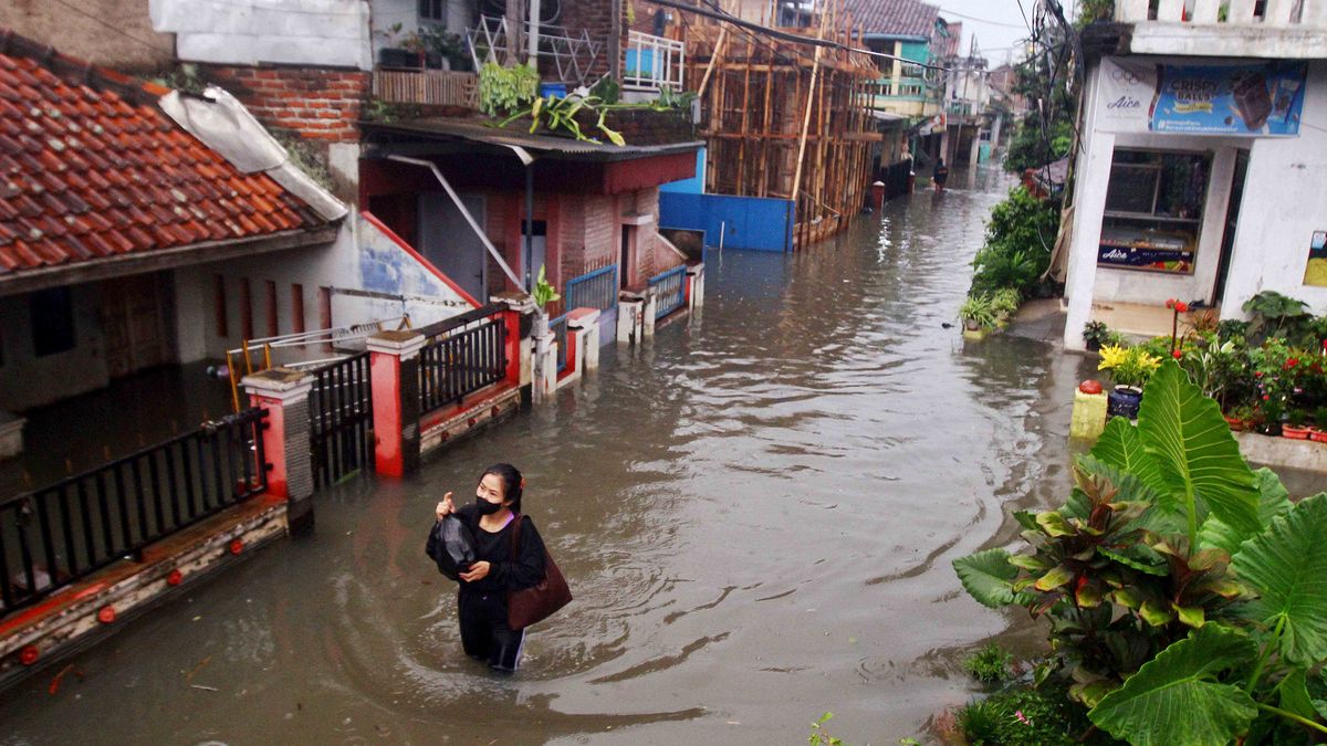 Jawa Barat Memasuki Musim Hujan, Masyarakat Diingatkan Waspadai Cuaca Berubah-ubah