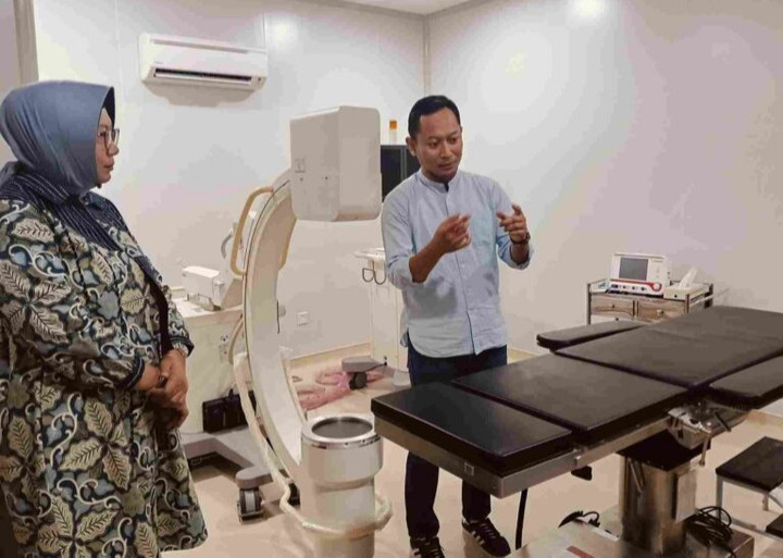 Pertama di Surabaya, Pengobatan Nyeri Tanpa Masuk Rumah Sakit 2 AA1PeTQt