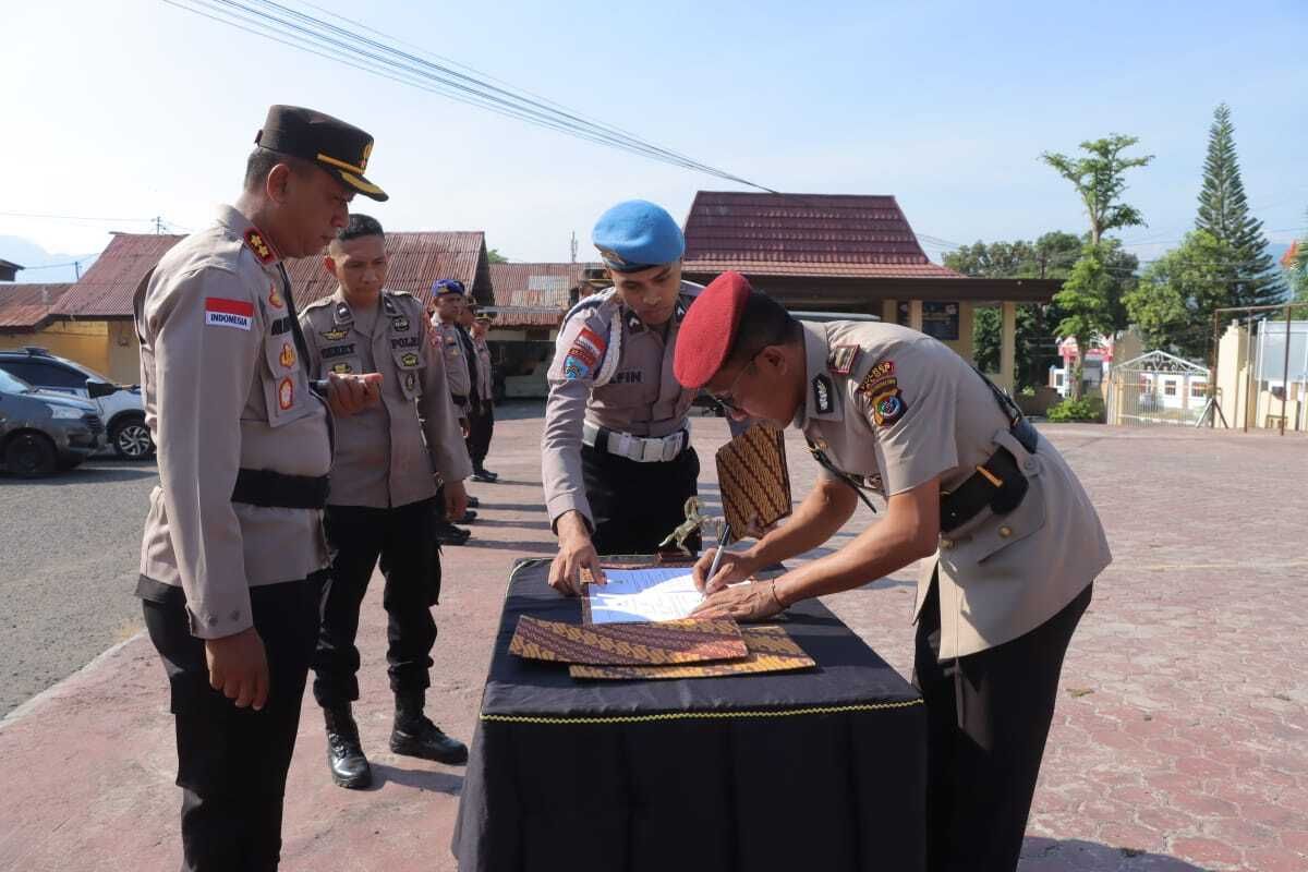 Polres Alor Gelar Serah Terima Jabatan Kepala Reskrim, Intelkam, dan Lantas