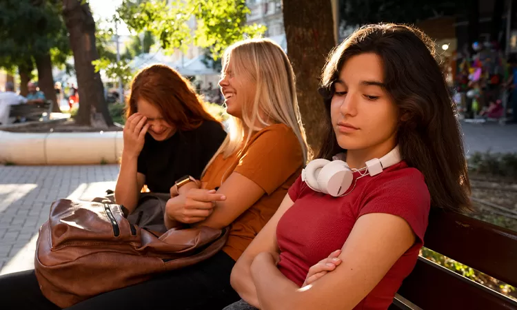 Teman Beracun? Kenali Tanda Ini Sebelum Terlambat