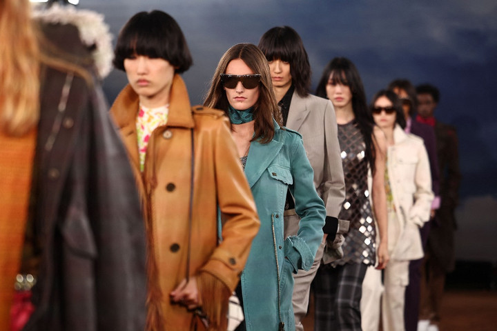 6 Tren Fesyen yang Menggemparkan di London Fashion Week